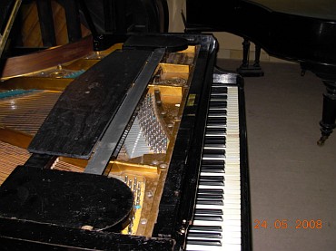 Fortepian Bechstein przed renowacją