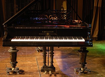 Fortepian Bechstein po renowacji
